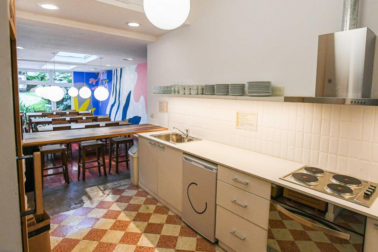 Casa Franca Recoleta Hostel Buenos Aires Esterno foto